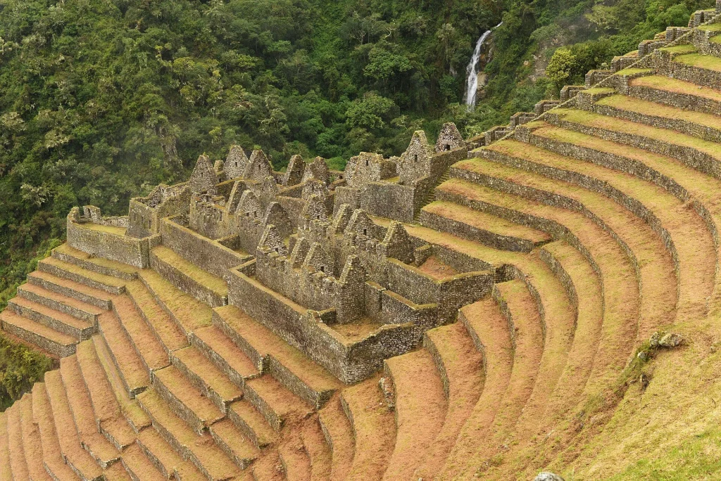 Andenes y construcciones incas de Wiñay Wayna